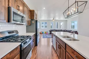 526 S 900 W, American Fork, UT 84003 - Photo 7