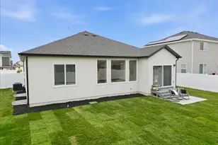 1573 E Lynx Ln, Eagle Mountain, UT 84005 - Photo 17