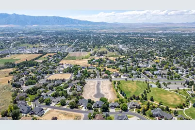 1473 Red Fox Ct #4, Logan, UT 84321 - Photo 9