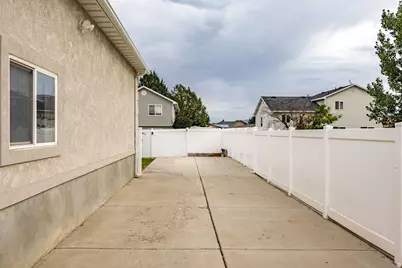 980 W 520 N, Tremonton, UT 84337 - Photo 23