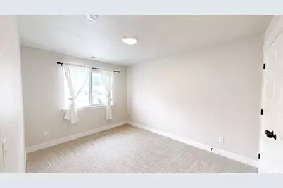 989 N Wayne Dr, Saratoga Springs, UT 84045 - Photo 15