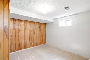 2028 W 5125 S, Roy, UT 84067 - Photo 17