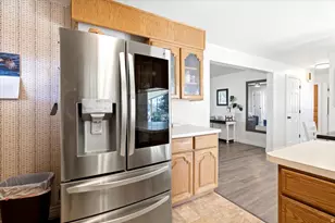 2028 W 5125 S, Roy, UT 84067 - Photo 9