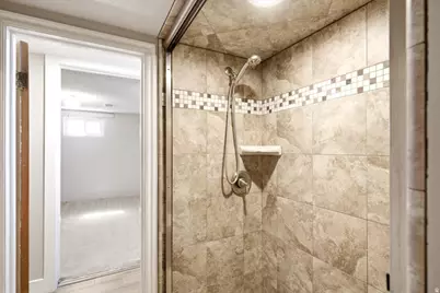 2028 W 5125 S, Roy, UT 84067 - Photo 21