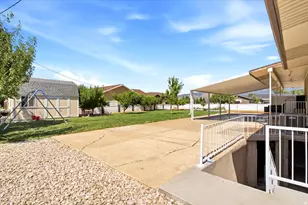 2028 W 5125 S, Roy, UT 84067 - Photo 25