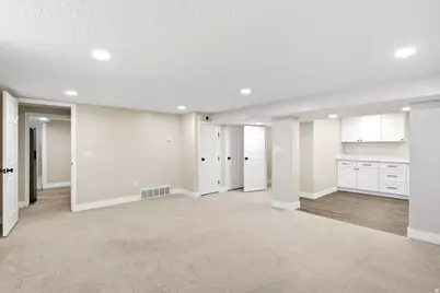 2028 W 5125 S, Roy, UT 84067 - Photo 13