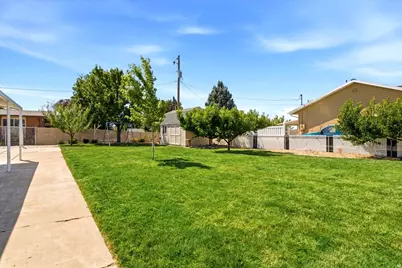 2028 W 5125 S, Roy, UT 84067 - Photo 27