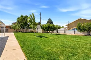 2028 W 5125 S, Roy, UT 84067 - Photo 27