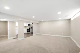 2028 W 5125 S, Roy, UT 84067 - Photo 17