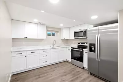 2028 W 5125 S, Roy, UT 84067 - Photo 15