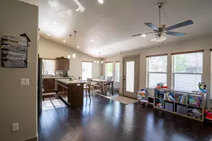 325 W 160 N, Clearfield, UT 84015 - Photo 7