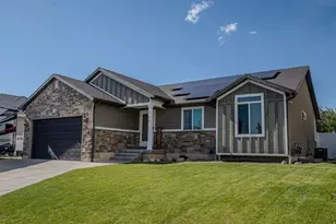 325 W 160 N, Clearfield, UT 84015 - Photo 3
