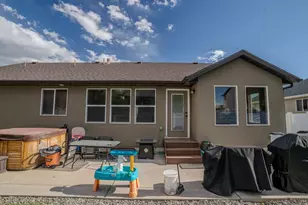 325 W 160 N, Clearfield, UT 84015 - Photo 29