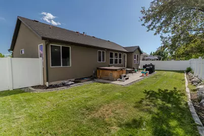 325 W 160 N, Clearfield, UT 84015 - Photo 27