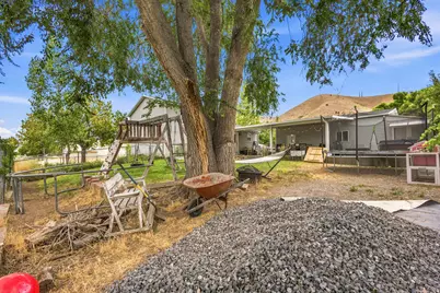 697 W 3 O'Clock Dr S, Tooele, UT 84074 - Photo 27