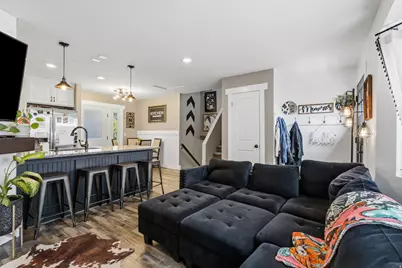 697 W 3 O'Clock Dr S, Tooele, UT 84074 - Photo 9