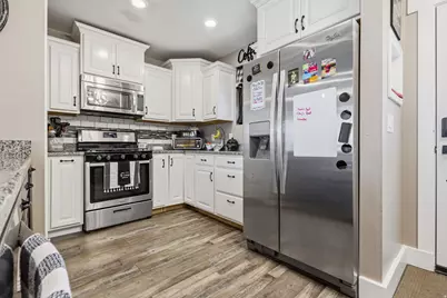 697 W 3 O'Clock Dr S, Tooele, UT 84074 - Photo 13