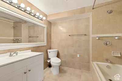 10313 S Countrywood Dr E, Sandy, UT 84092 - Photo 23