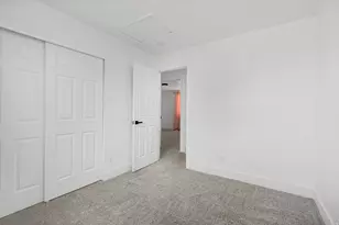 10313 S Countrywood Dr E, Sandy, UT 84092 - Photo 19