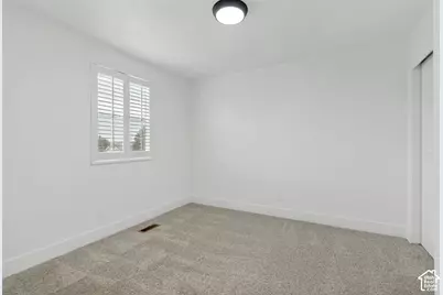 10313 S Countrywood Dr E, Sandy, UT 84092 - Photo 17