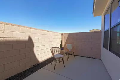 2329 E Malitsoh Way, Saint George, UT 84790 - Photo 15