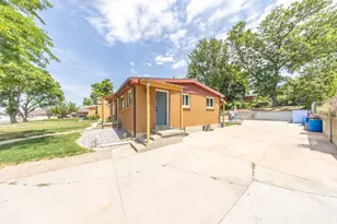 2273 S 200 E, Bountiful, UT 84010 - Photo 33