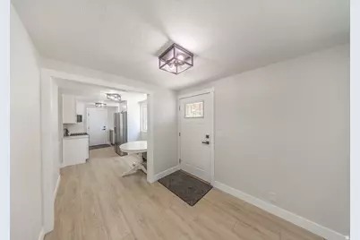 2273 S 200 E, Bountiful, UT 84010 - Photo 7