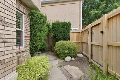 4521 S Countrylane Rd, Salt Lake City, UT 84117 - Photo 41