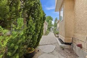 4521 S Countrylane Rd, Salt Lake City, UT 84117 - Photo 43