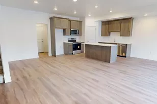 765 N Pheasantbrook Dr, Centerville, UT 84014 - Photo 7