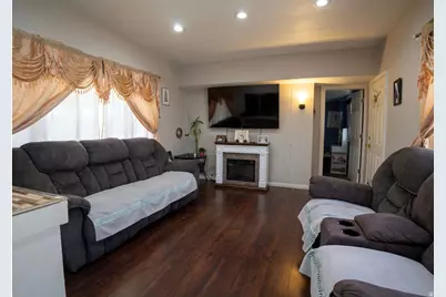 1147 W Linda Vista Dr S, West Valley, UT 84119 - Photo 7