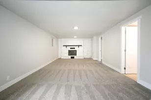 5552 S South Hew Wood Dr, Taylorsville, UT 84129 - Photo 13