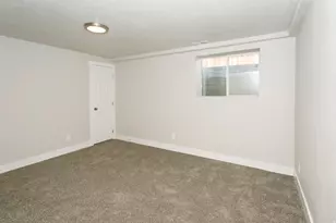 5552 S South Hew Wood Dr, Taylorsville, UT 84129 - Photo 17