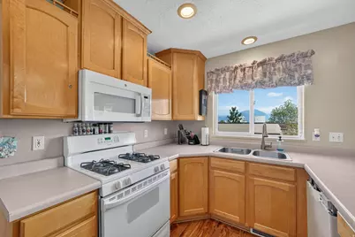 9541 S 4190 W, South Jordan, UT 84095 - Photo 11