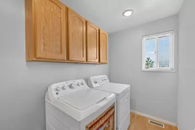 9541 S 4190 W, South Jordan, UT 84095 - Photo 17