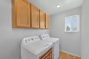 9541 S 4190 W, South Jordan, UT 84095 - Photo 17