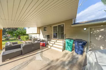1135 N Connecticut Ave W, Harrisville, UT 84404 - Photo 33