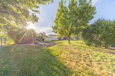 1135 N Connecticut Ave W, Harrisville, UT 84404 - Photo 35