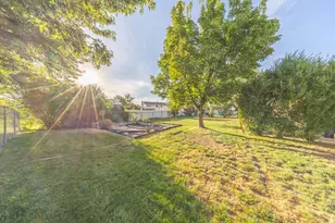 1135 N Connecticut Ave W, Harrisville, UT 84404 - Photo 35