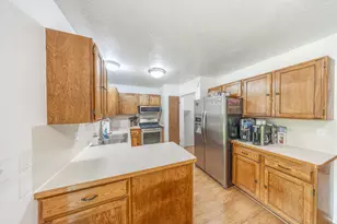 1135 N Connecticut Ave W, Harrisville, UT 84404 - Photo 29