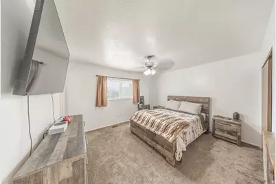 1135 N Connecticut Ave W, Harrisville, UT 84404 - Photo 5