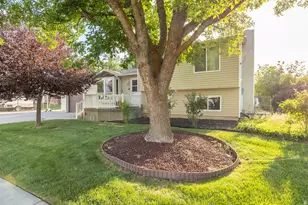 1135 N Connecticut Ave W, Harrisville, UT 84404 - Photo 21