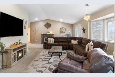 1504 E Spring Ln, Holladay, UT 84117 - Photo 9