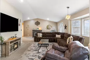 1504 E Spring Ln, Holladay, UT 84117 - Photo 9