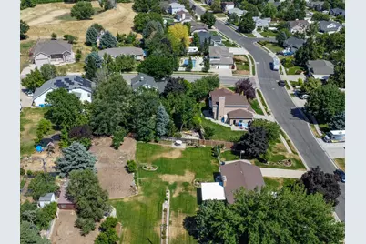688 W 3750 N, Pleasant View, UT 84414 - Photo 31
