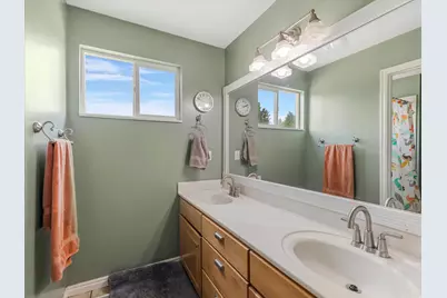 9583 S Swallowtail Cir W, South Jordan, UT 84095 - Photo 23