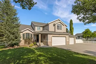 9583 S Swallowtail Cir W, South Jordan, UT 84095 - Photo 3