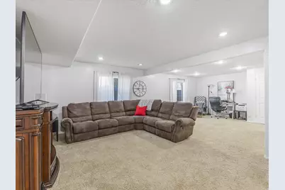 9583 S Swallowtail Cir W, South Jordan, UT 84095 - Photo 31