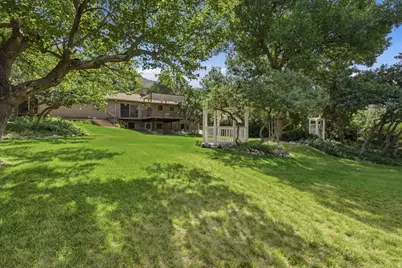 2465 E Woodland Dr, Ogden, UT 84403 - Photo 37