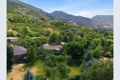 2465 E Woodland Dr, Ogden, UT 84403 - Photo 45